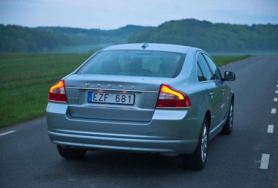  Volvo S80 2012 года  (фото 4 из 9)